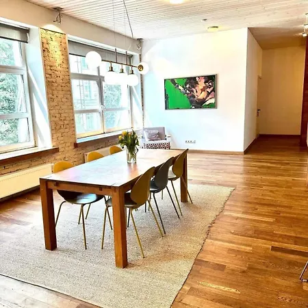 Daire Domillion Huge Newtown 3 Bdr Se16f