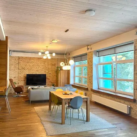 Domillion Huge Newtown 3 Bdr Se16f Lägenhet *